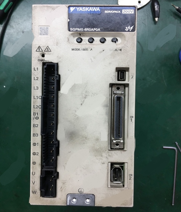 山東  煙臺YASKAWA SGPMS-6R0AP0A安川伺服驅(qū)動(dòng)器維修 安川伺服器維修
